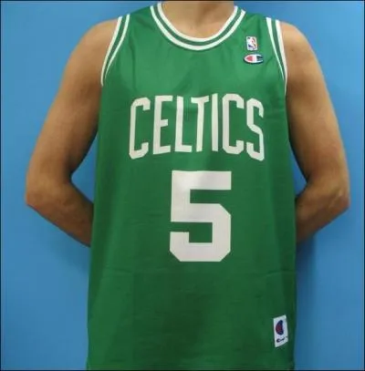 A quelles equipe appartien ce mallot ?