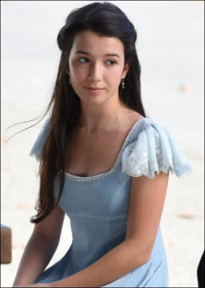 Qui est cette belle jeune fille ?