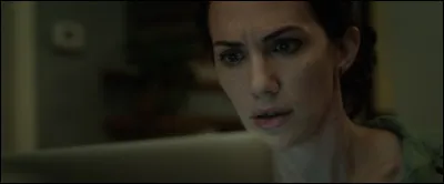 Dans "Hush" (Pas un bruit), comment s'appelle la femme sourde ?