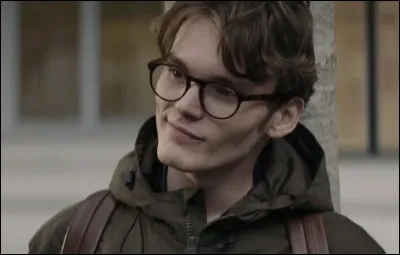 Quelle nouvelle langue apprend Arthur dans la saison 5 ?