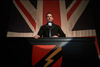 Quel est le personnage joué par Sam Claflin ?