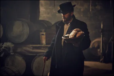 Quel est le personnage joué par Tom Hardy ?