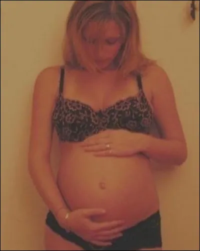 Qui est dans son ventre ?