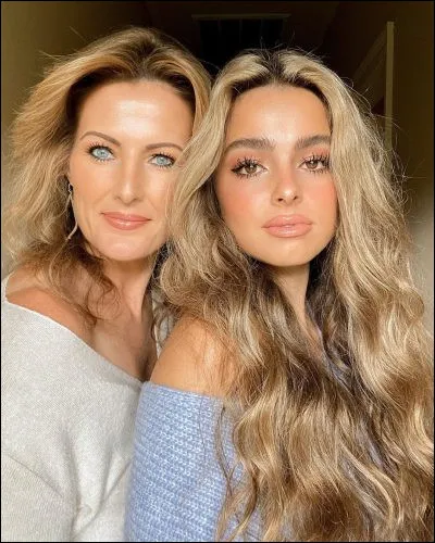 Quel est le prénom de sa mère ?