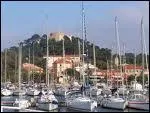 La plus grande des trois îles d'or, située face au Lavandou :