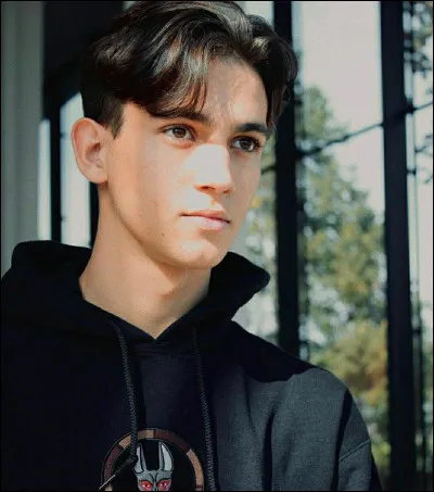 Tu aimerais quelqu'un avec une couleur de cheveux :