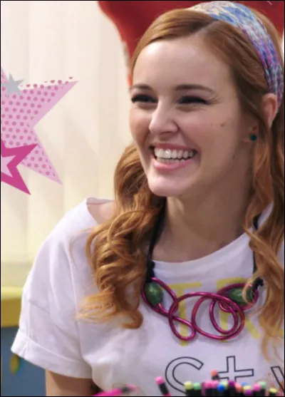 Par qui a été élevée Maggie ?