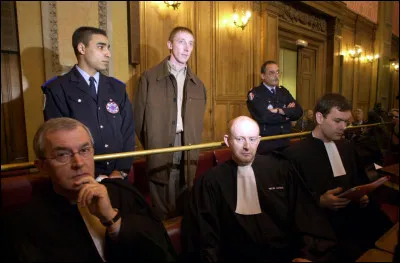 Patrick Dils a été jugé 3 fois pour le meurtre de 2 enfant. Le 27 janvier 1989, il est condamné à la réclusion criminelle à perpétuité et le 29 juin 2001, il est condamné à 25 ans de réclusion criminelle. 
Il est finalement acquitté un 24 avril, mais quelle est l'année ?