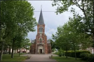 Village d'Auvergne-Rhône-Alpes, dans les Basses Marches du Bourbonnais, Molinet se situe dans le département ...