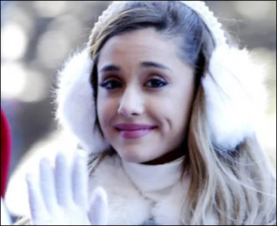 Qui sont les producteurs de la chanson Positions ?