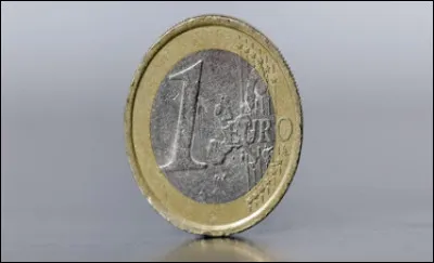 Quel(s) pays, bien que nappartenant pas à lUnion européenne, a(ont) leuro comme monnaie officielle ?