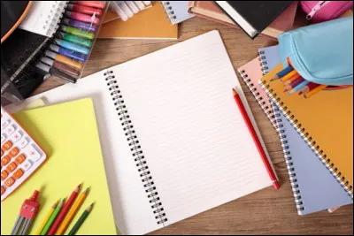 Tes cahiers d'&eacute;coles sont remplis...