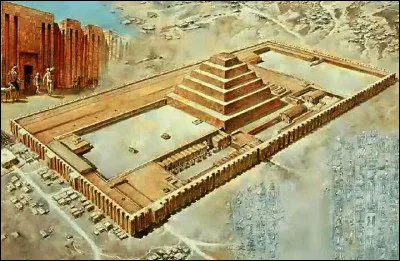 Voici la pyramide de cet architecte, ce complexe funéraire était destiné au pharaon :