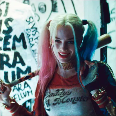 Quel était son premier costume ?