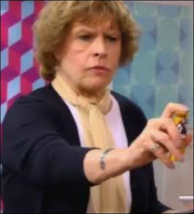 Qui est la grand-mère maternelle de Franky ?