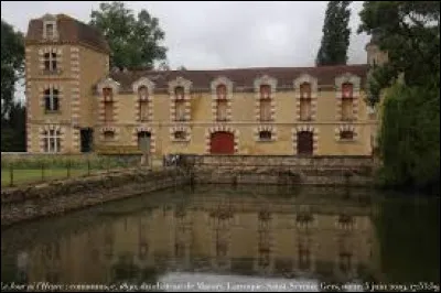 Nous partons à la découverte du château de Macary, à Larroque-Saint-Sernin. Village occitan, dans l'arrondissement de Condom, il se trouve dans le département ...
