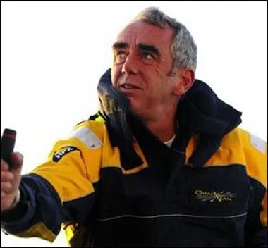 Il s'est distingu dans les annes 1990  la barre de son trimaran Fujicolor :