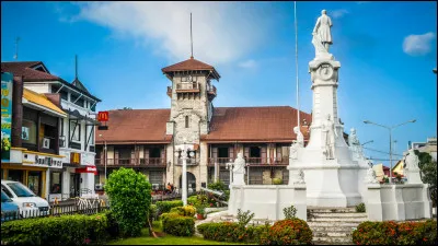 Zamboanga, 900 000 habitants, est une ville d' ...