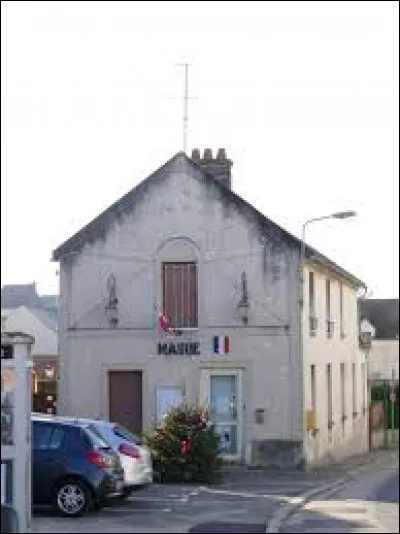 Nous terminons notre balade à Soindres. Village francilien, il se trouve dans le département ...