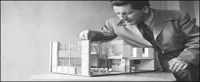 La chaise zig-zag fait partie d'une production de style [...].