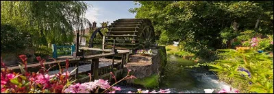 Où passe le plus petit cours côtier de France ?