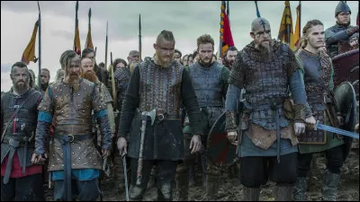 On voit à la fin de la saison 4, la "Grande armée" envahir l'Angleterre ; les Vikings s'y installent et s'emparent de York.