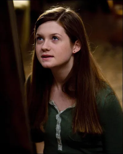 Comment s'appelle la seule fille de la famille Weasley ? (en retirant Molly Weasley)