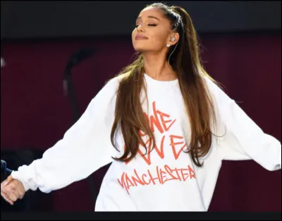 En quelle année a-t-elle gagné le MTV Europe Music Awards ; "meilleur(e) artiste mondial(e)" ?