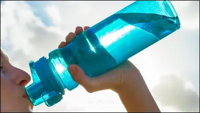 Cr comme crampe : le remède le plus efficace est de boire de l'eau :