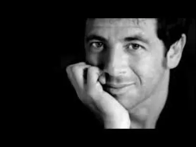 "Place des grands hommes" de Patrick Bruel : On s'&eacute;tait dit rendez-vous dans 10 ansM&ecirc;me jour, m&ecirc;me heure, m&ecirc;me ......On verra quand on aura 30 ansSur les marches de la place des grands hommesLe jour est venu et moi aussiMais j'veux pas &ecirc;tre le premierSi on avait plus rien &agrave; se dire et si et si.