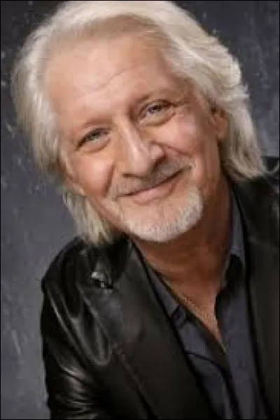 "Les Sardines" de Patrick S&eacute;bastien : Ha ! Qu'est-ce qu'on est serr&eacute;es, au fond de cette bo&icirc;teChantent les sardines, chantent les sardinesHa ! Qu'est-ce qu'on est serr&eacute;es, au fond de cette bo&icirc;teChantent les sardines entre l'..... et les aromates.