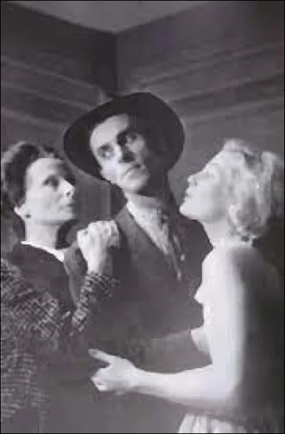 Hu comme Huis clos : qui a écrit cette pièce ?