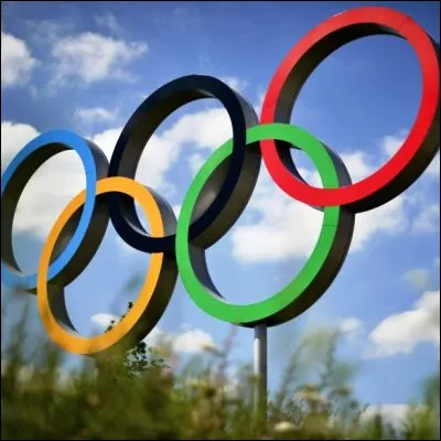 Quel &eacute;l&eacute;ment de sport olympique poss&egrave;de une longueur de 50 m&egrave;tres ?