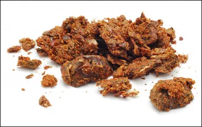 Quel mot d&eacute;signe &agrave; la fois une mati&egrave;re r&eacute;sineuse produite par certains v&eacute;g&eacute;taux et un mat&eacute;riau complexe fabriqu&eacute; par les abeilles &agrave; partir de cette r&eacute;sine v&eacute;g&eacute;tale et de cire ?