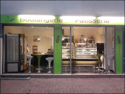 Qui a dit : "Le bonheur a toujours une pointe de tristesse ." ?