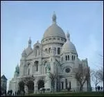 A quelle altitude culmine la butte Montmartre ?