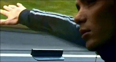 Dans quel vhicule comptent-ils tous rejoindre la personne de la radio ?