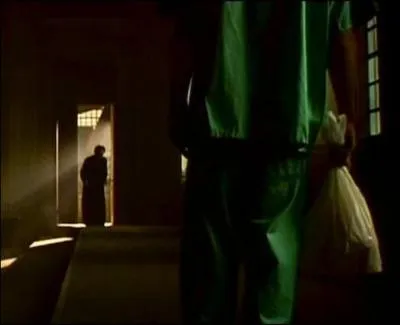 Quelle est la premire personne qui attaque Jim ?