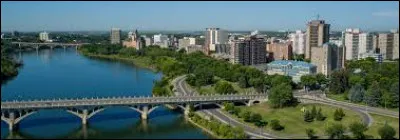 Saskatoon, 270 000 habitants, est une ville d'...