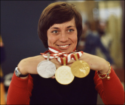 L'Allemande Rosi Mittermaier a été, en 1976, médaillée d'or aux JO et championne du monde, en ...