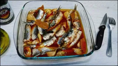 Lequel de ces trois poissons se déguste le plus souvent à l'escabèche ?
