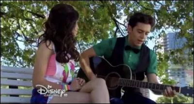 Comment s’appelle la première chanson de Matteo sur Luna ?