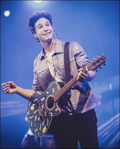 Comment s’appelle la chanson que Simon a écrite pour Luna ?