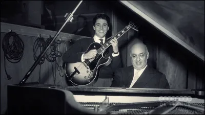 Quel célèbre compositeur et chef d'orchestre était l'oncle de Sacha Distel ?
