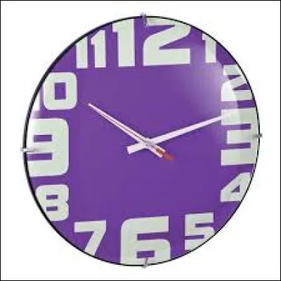 Combien de temps s'est écoulé entre 8 heures 59 et 14 heures 01 ?