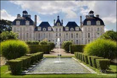 Ce château de Cheverny se situe-t-il dans la région Île-de-France ?