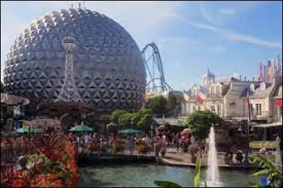 Le parc d'attractions Europa-Park se situe-il en France ?