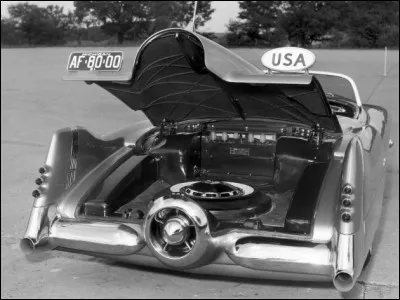 Dernière innovation, qui se trouve à l'arrière : ...