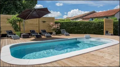 Quelle est la longueur d'une piscine olympique ?