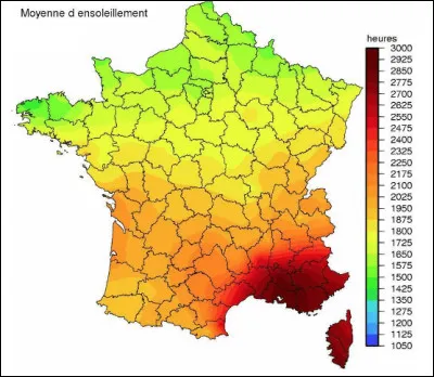 Quel département métropolitain est le plus ensoleillé avec 2 870 heures de soleil par an en moyenne ?